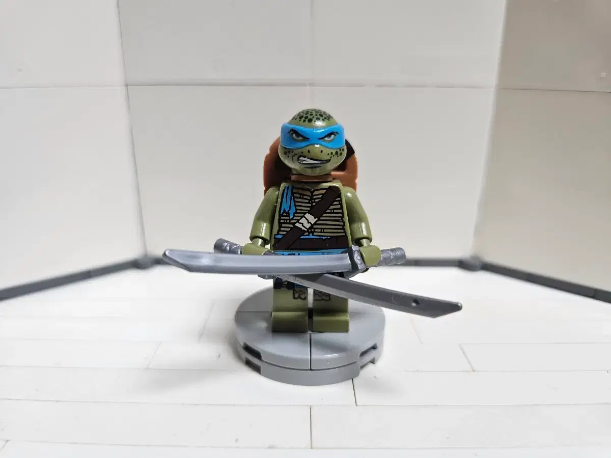 thumbnail-0